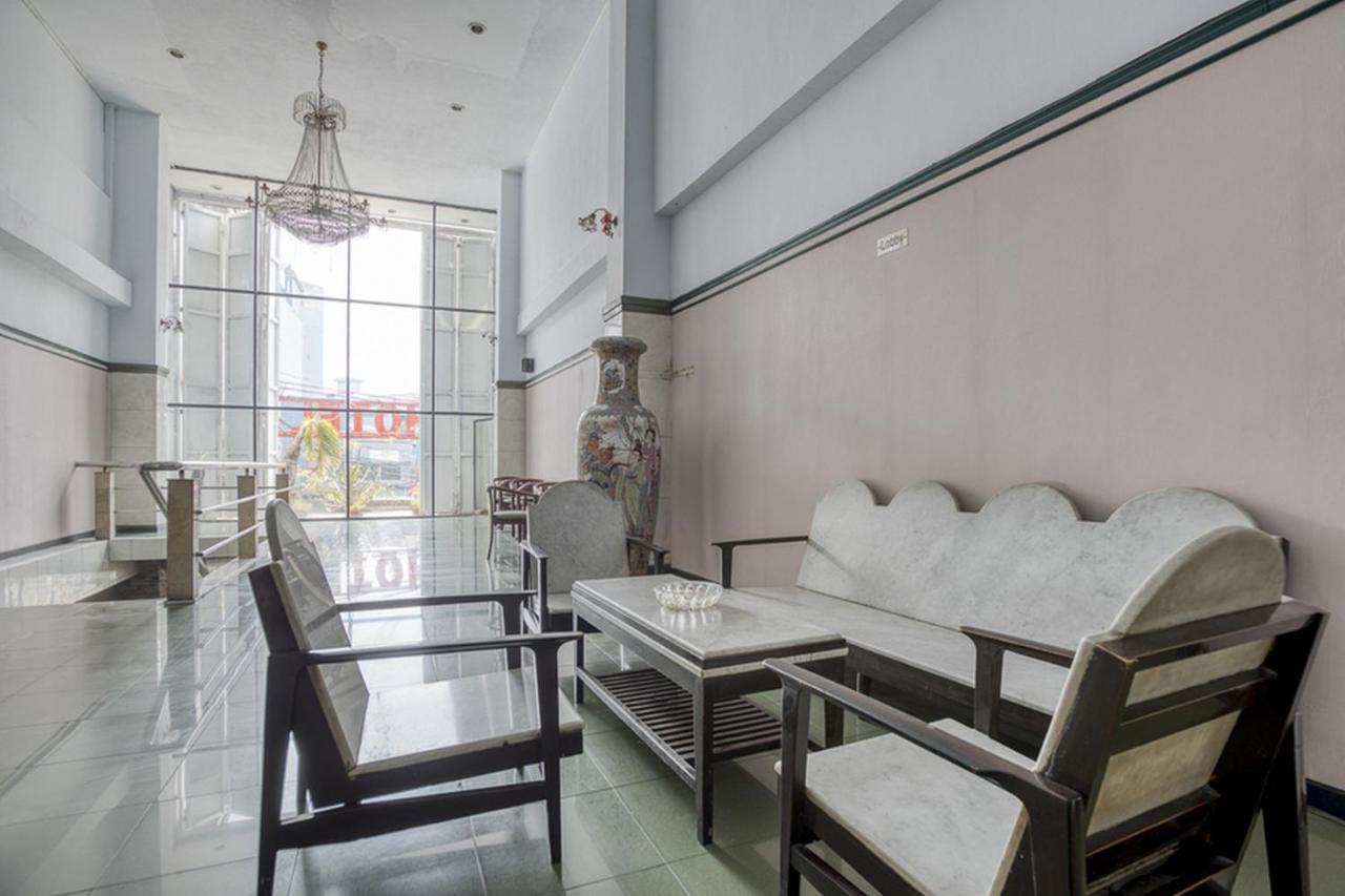 Reddoorz Plus Near Jakarta Kota Station Kültér fotó